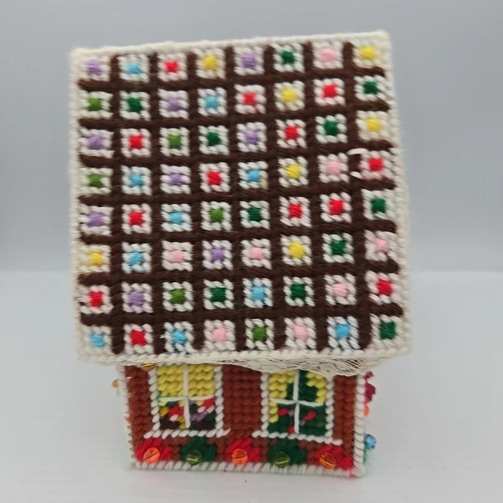 VTG Handmade Plastic Canvas Needlepoint Gingerbread‎ House Christmas Tan